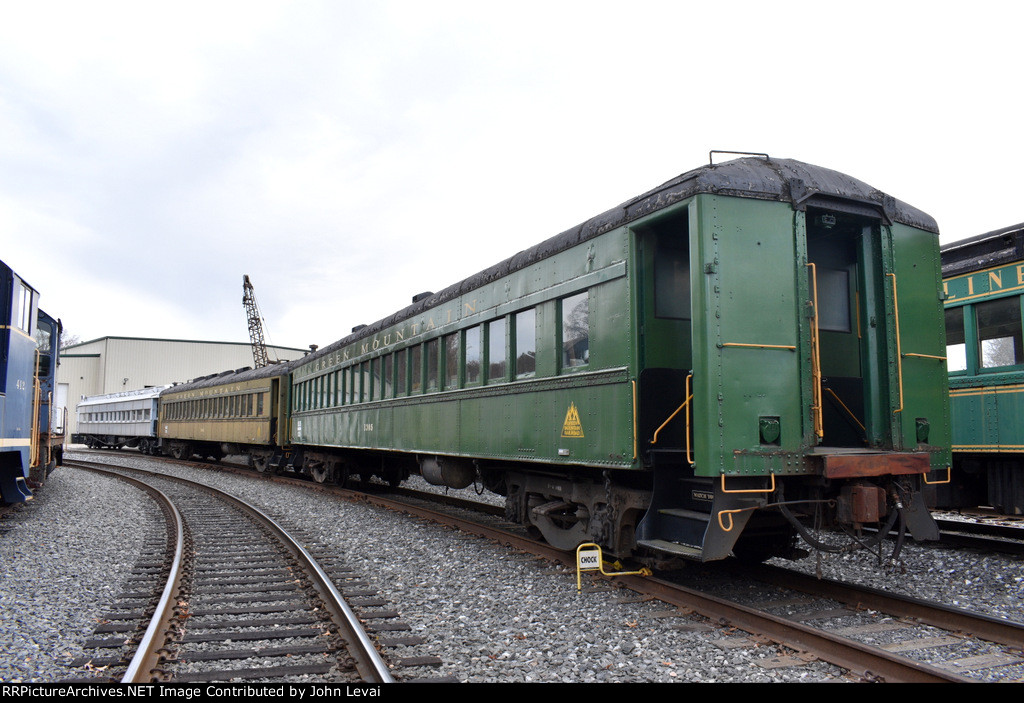 Ex-Lackawanna Cars at the Pureland Shops & Complex